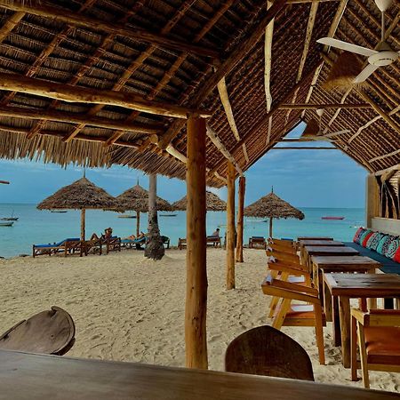 Dhow Beach Boutique Hotel Nungwi Esterno foto