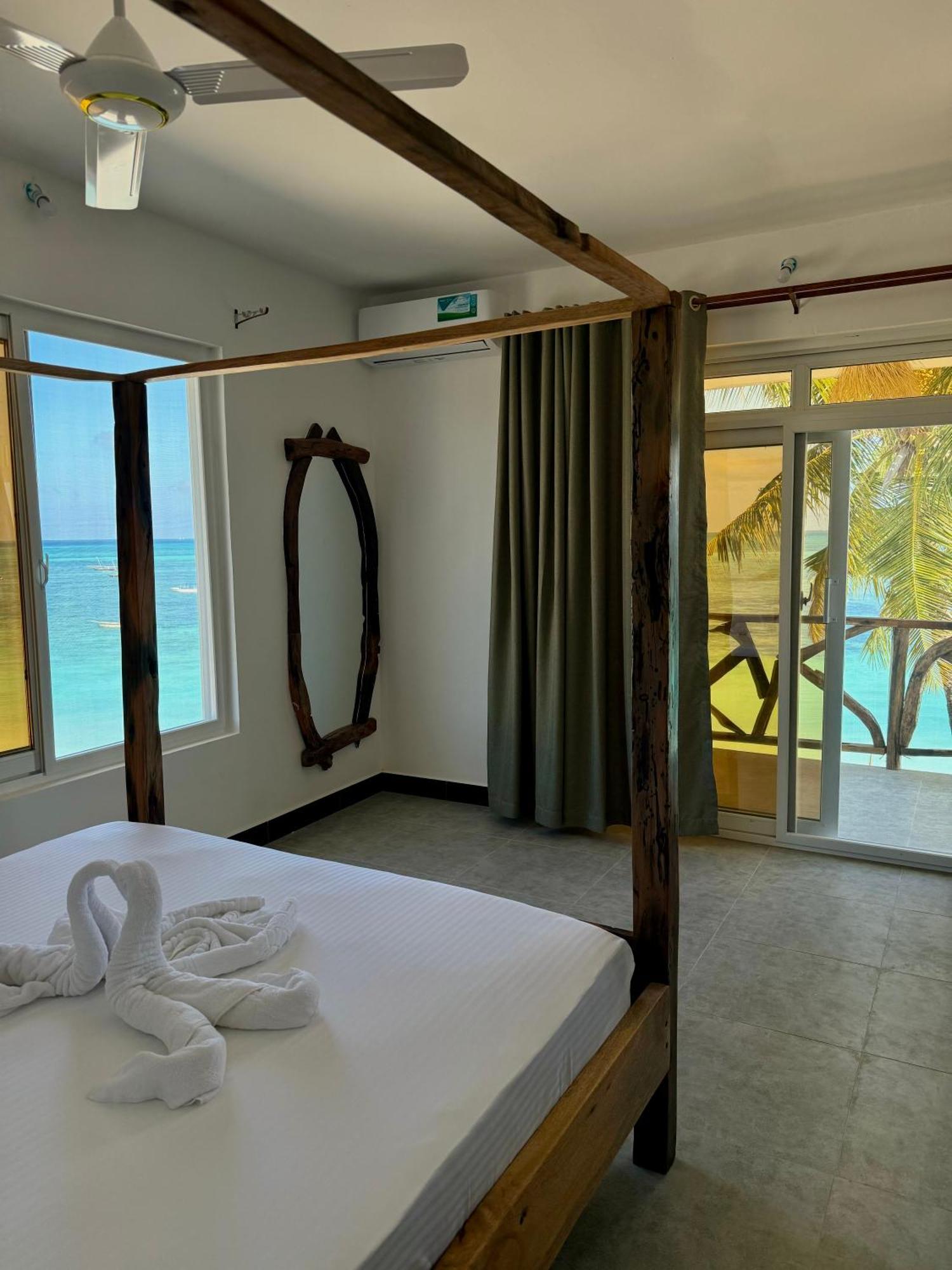 Dhow Beach Boutique Hotel Nungwi Esterno foto