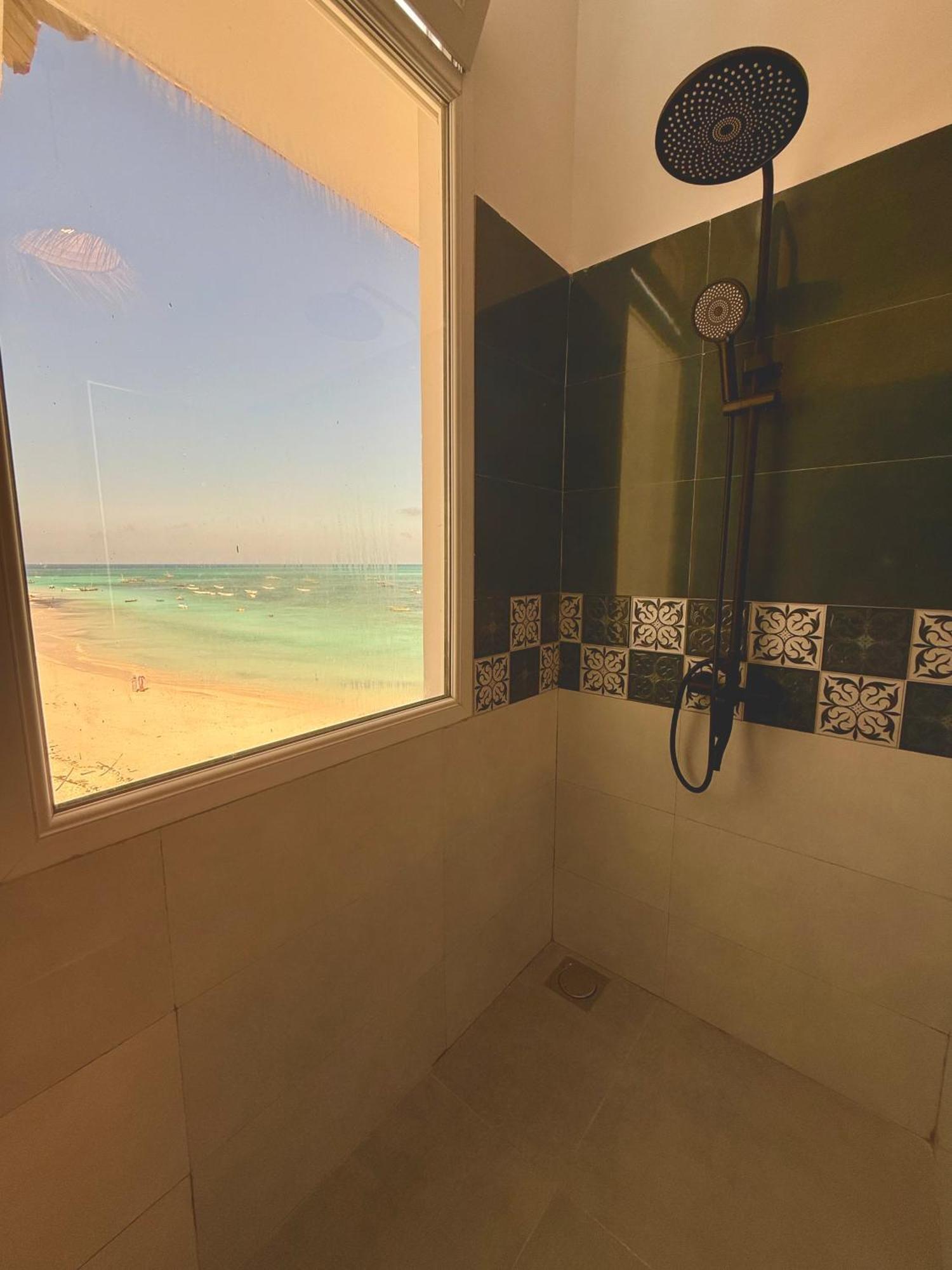 Dhow Beach Boutique Hotel Nungwi Esterno foto