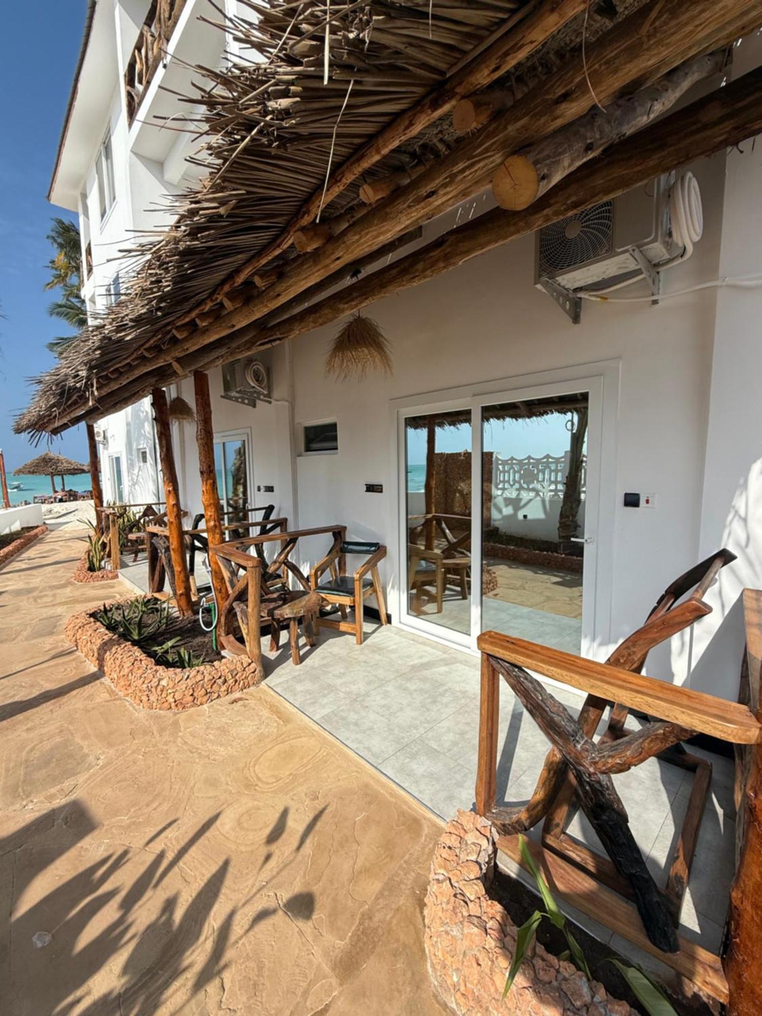 Dhow Beach Boutique Hotel Nungwi Esterno foto