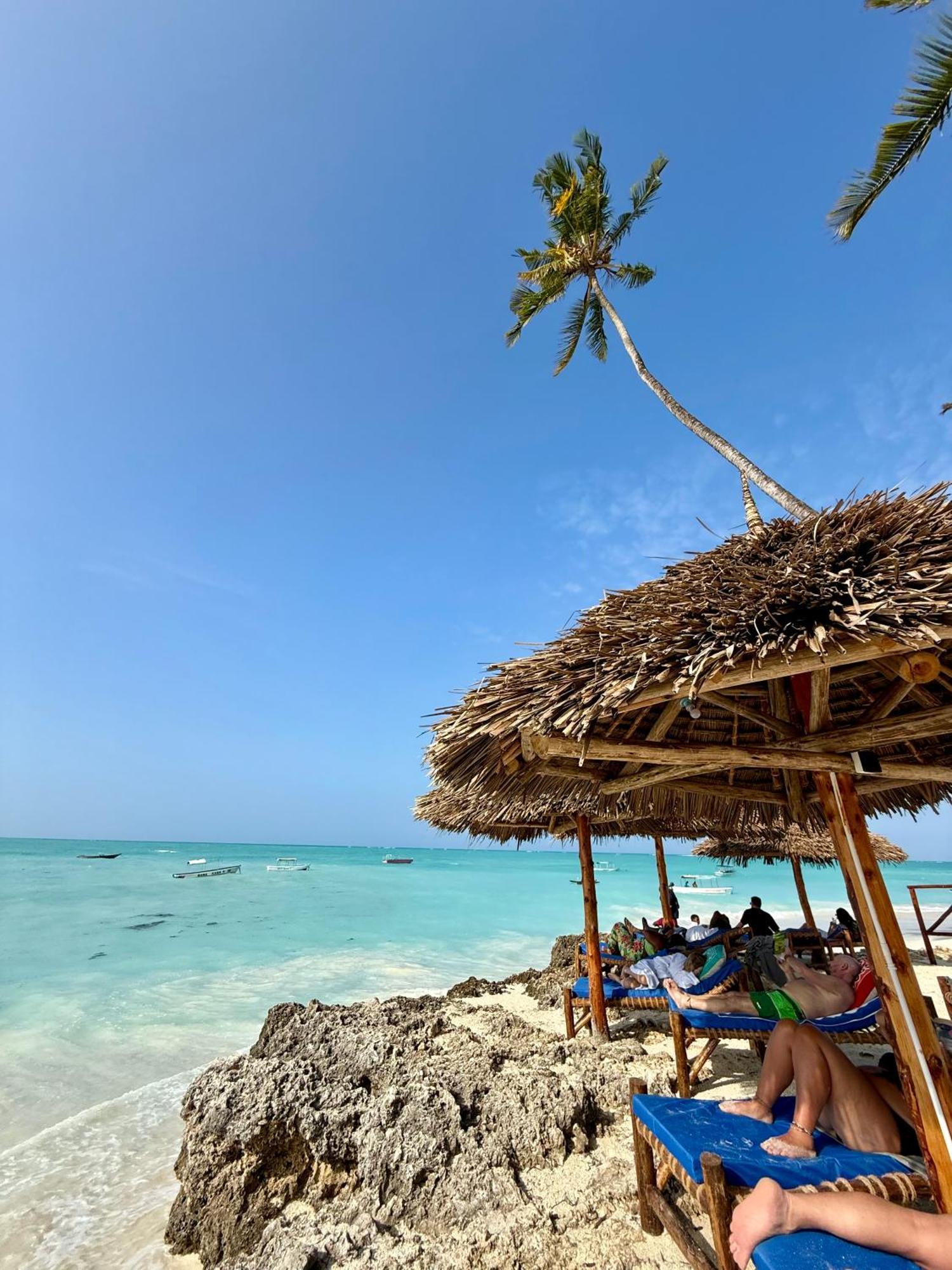 Dhow Beach Boutique Hotel Nungwi Esterno foto
